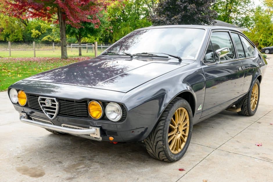 1977 Alfa Romeo Alfetta sold for $25,000