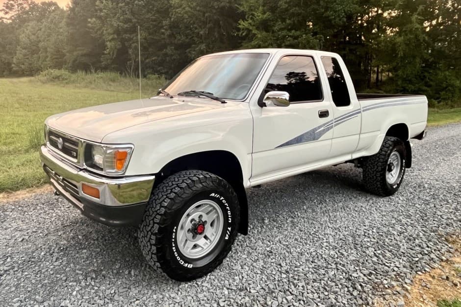 1993 Toyota Pickup (N80/90/100/110 1989-1997) sold for $23,750