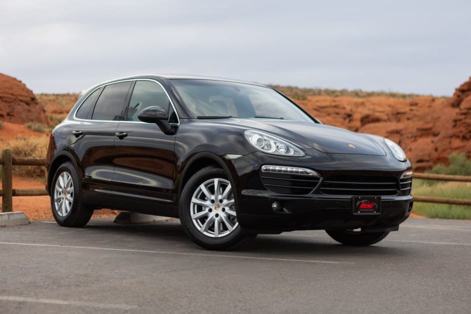 2012 Porsche 958 Cayenne (2011-2018) sold for $21,750