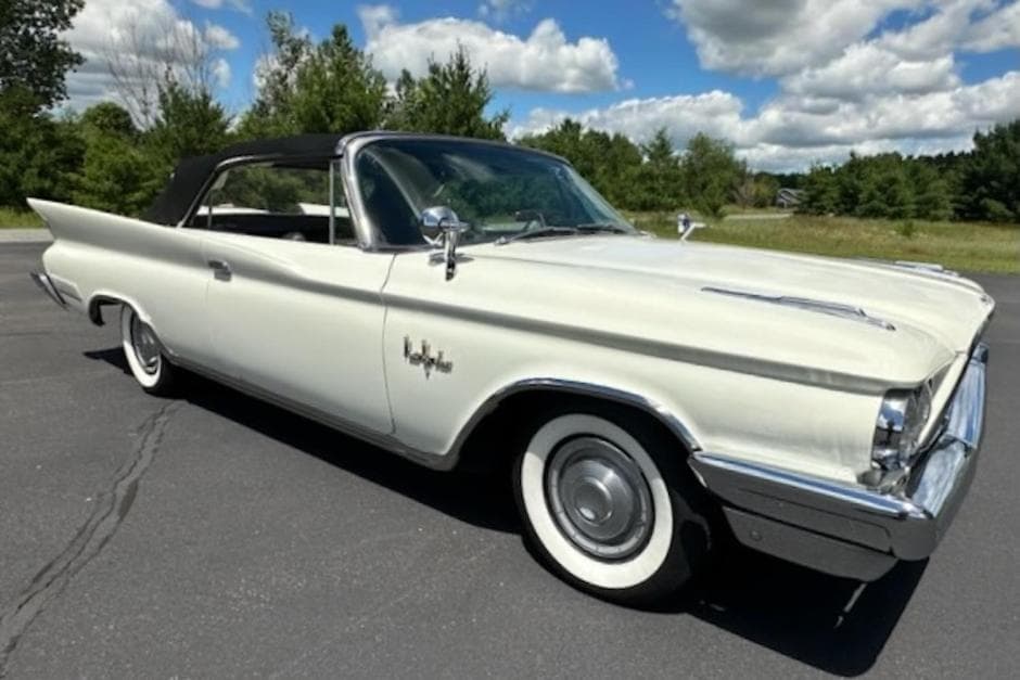 1960 Chrysler New Yorker sold for $55,000