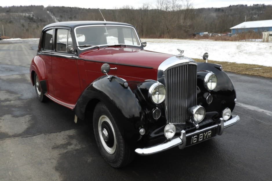 1954 Bentley R-Type sold for $17,000