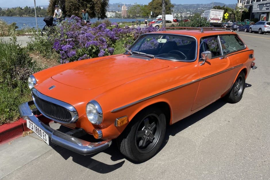 1973 Volvo 1800ES sold for $17,500