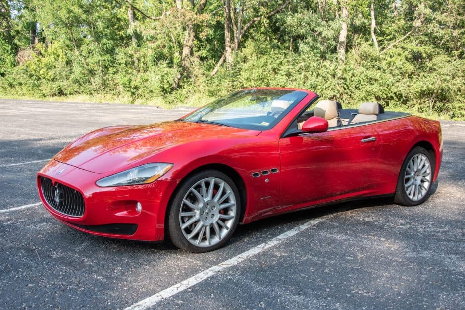 2010 Maserati GranTurismo sold for $32,000