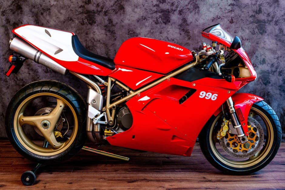 1999 Ducati 996 sold for $14,500