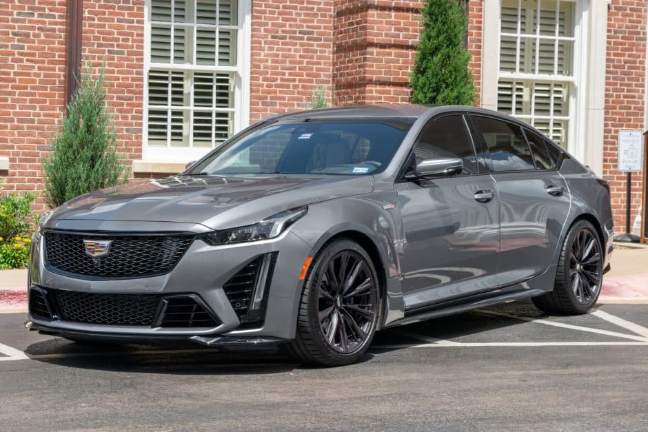 2022 Cadillac CT5 & CT5-V sold for $85,500
