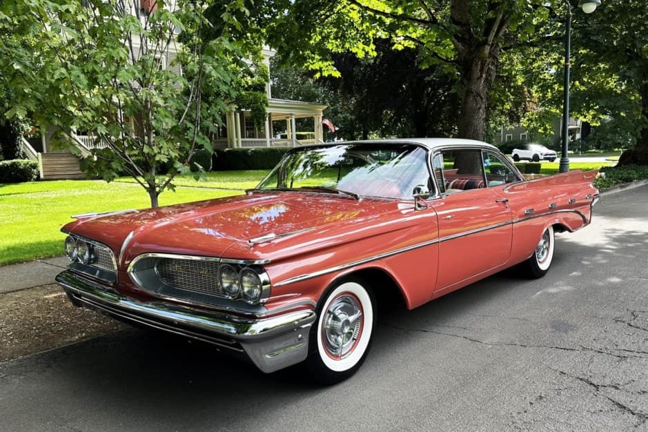 1959 Pontiac Bonneville sold for $55,000