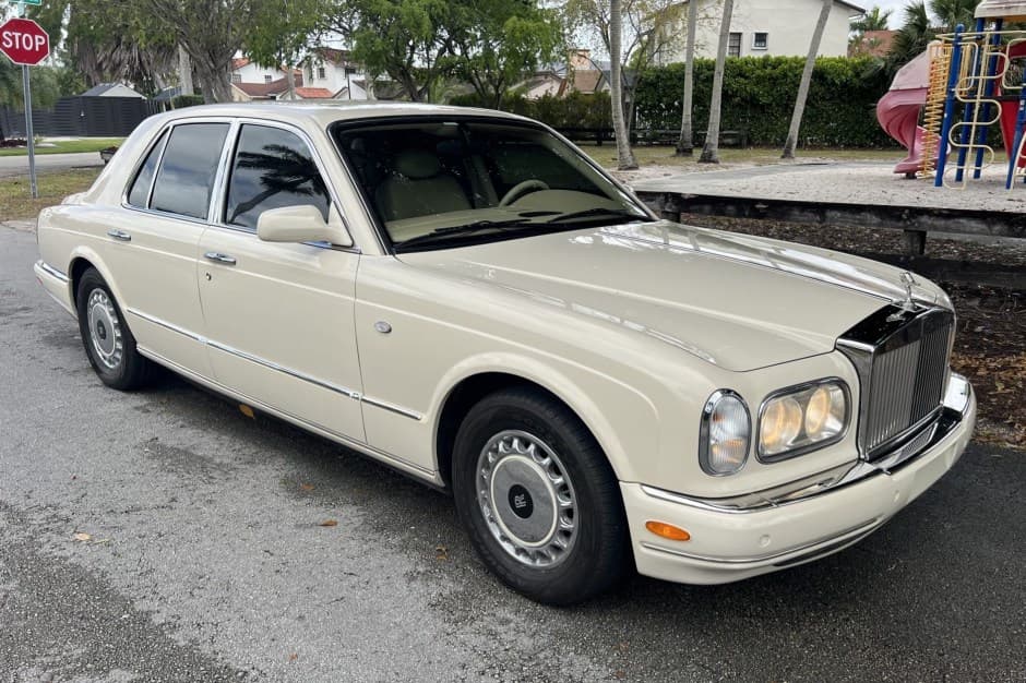 2000 Rolls-Royce Silver Seraph sold for $20,000