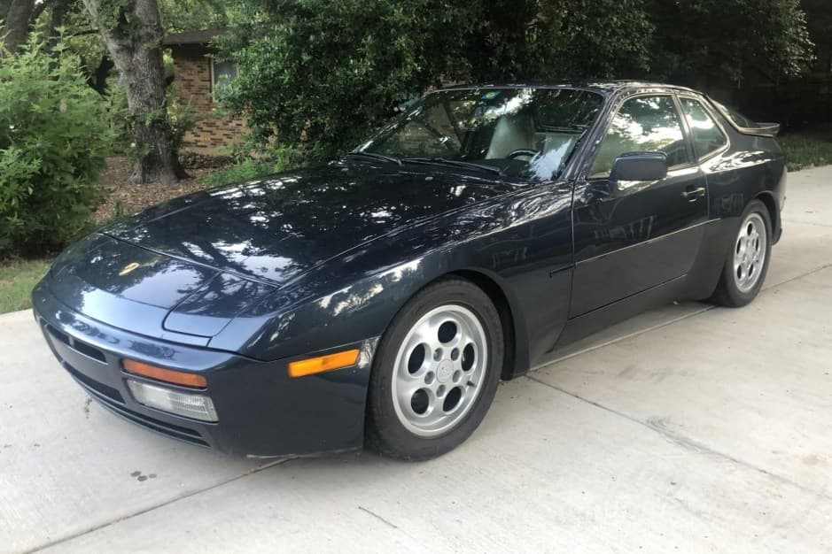 1987 Porsche 944 Turbo sold for $12,000
