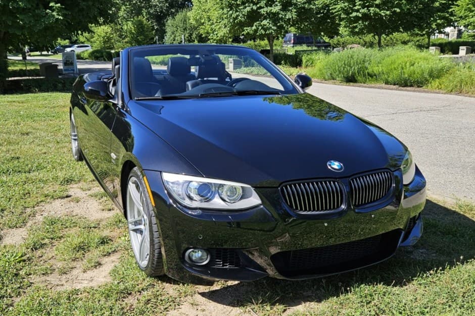 2013 BMW E92/E93 3-Series Coupe & Convertible sold for $23,000