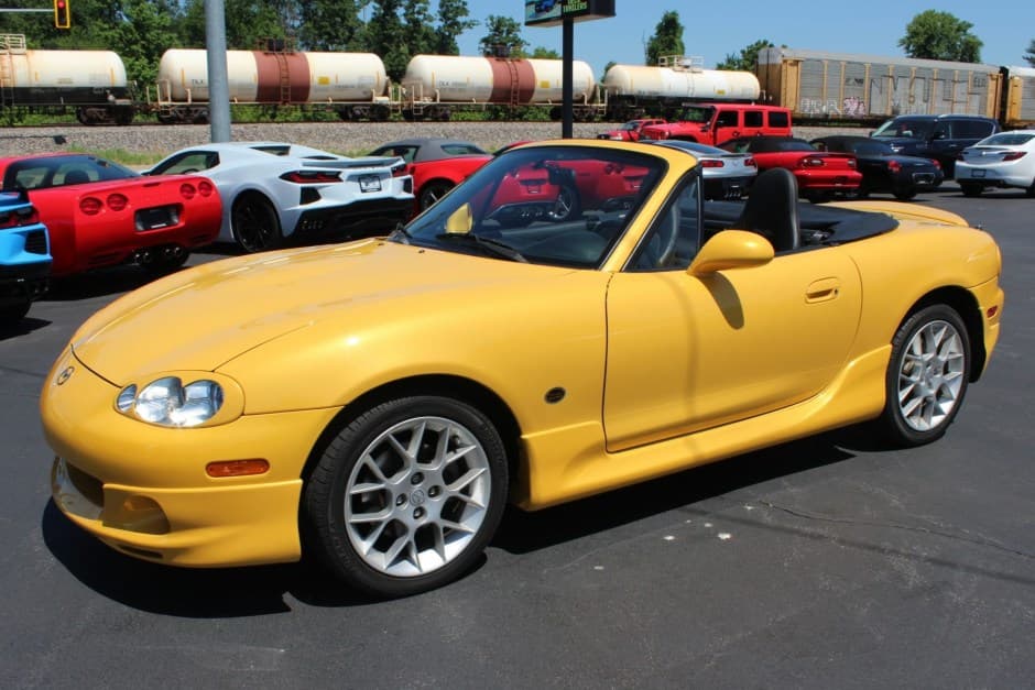 2002 Mazda NB MX-5 Miata sold for $12,500