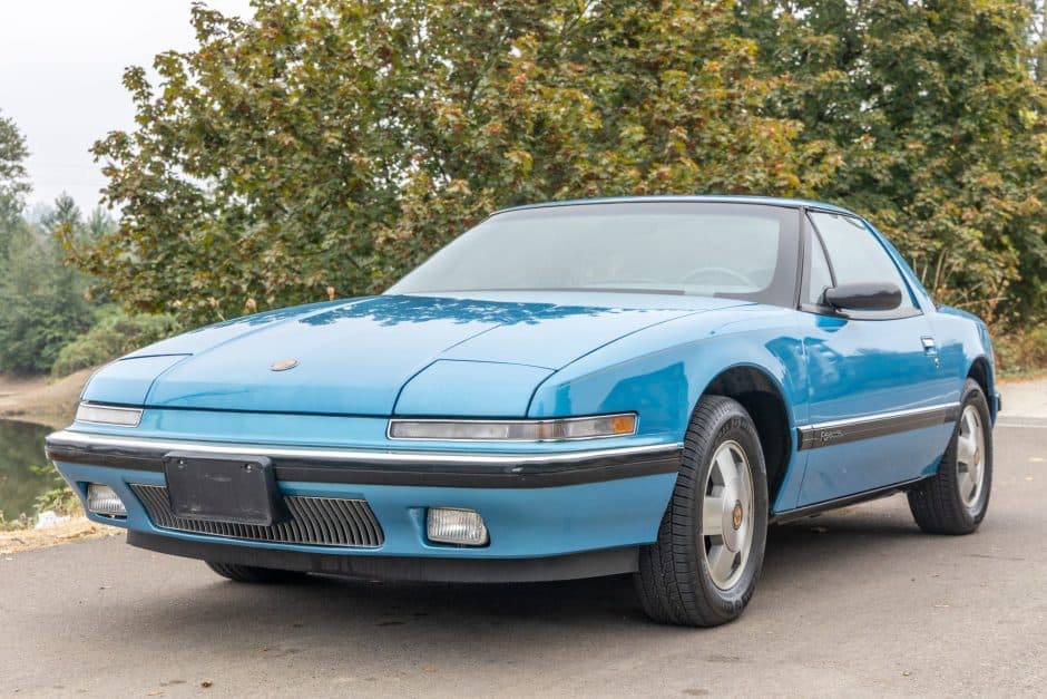 1990 Buick Reatta sold for $9,100