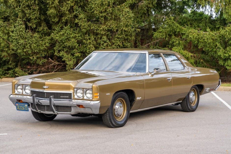 1972 Chevrolet Biscayne sold for $15,500