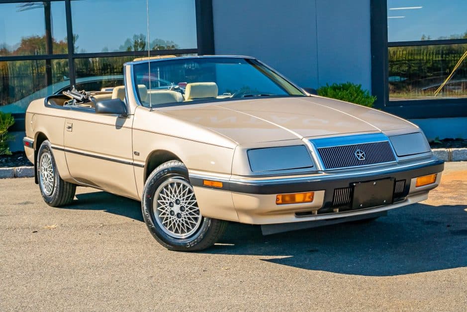 1992 Chrysler LeBaron sold for $7,700
