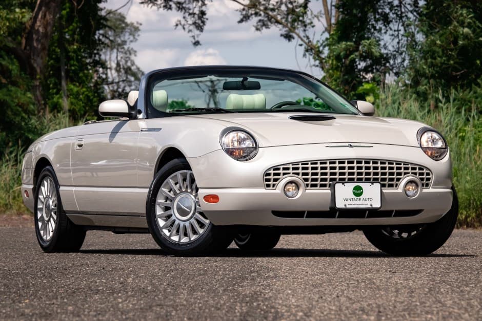 2005 Ford Thunderbird (2002-2005) sold for $28,500