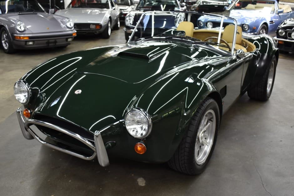 1986 Shelby Cobra Replica sold for $131,000