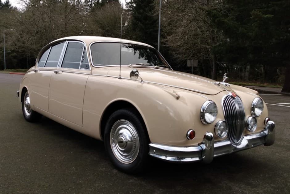 1967 Jaguar Mk II sold for $27,500