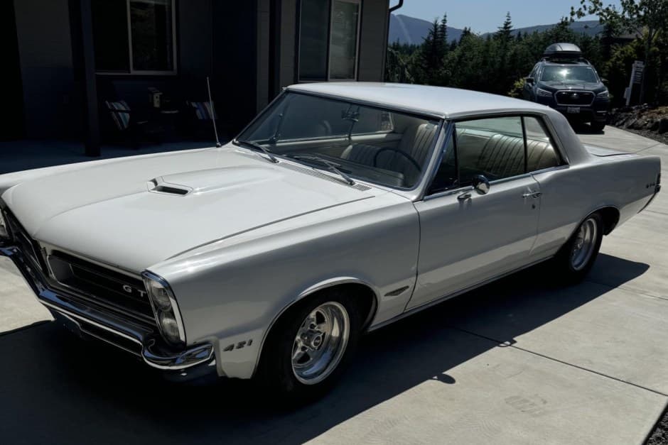1965 Pontiac GTO sold for $17,500