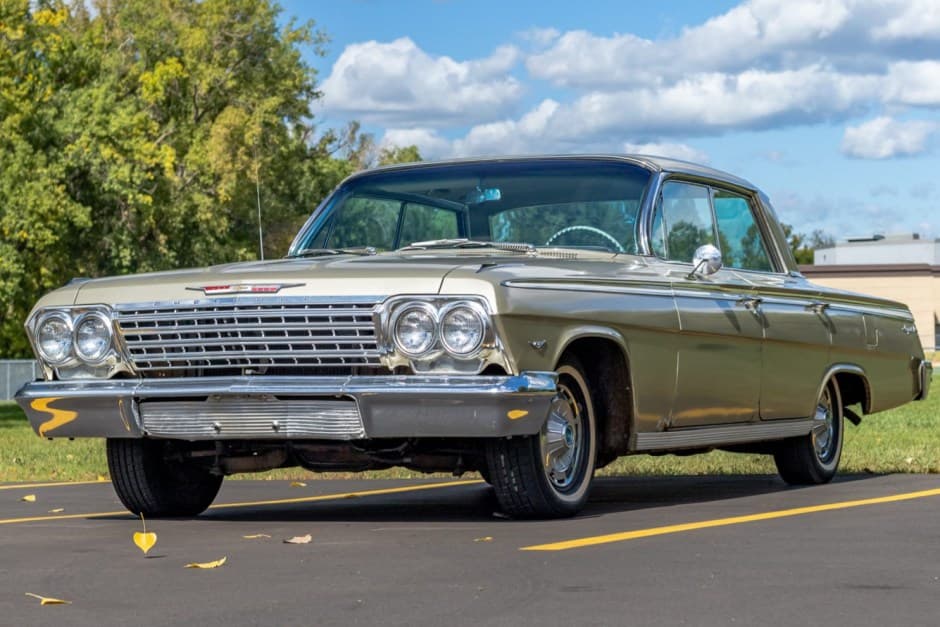 1962 Chevrolet Impala sold for $6,500