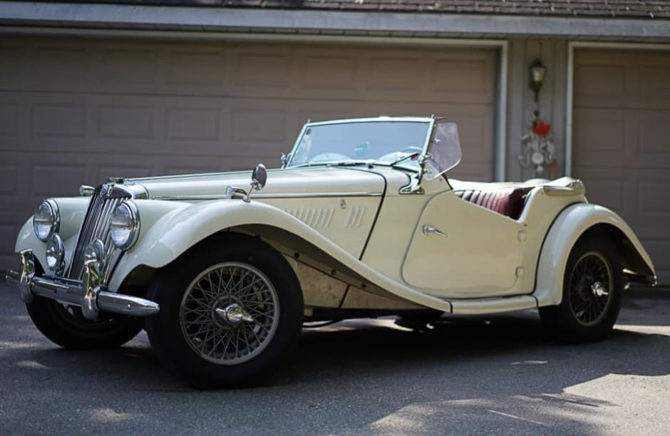 1954 MG TF sold for $17,500