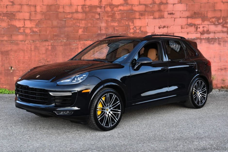 2016 Porsche 958 Cayenne (2011-2018) sold for $35,250