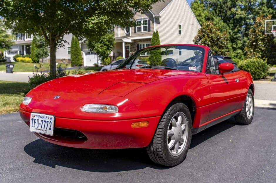 1995 Mazda NA MX-5 Miata sold for $14,000