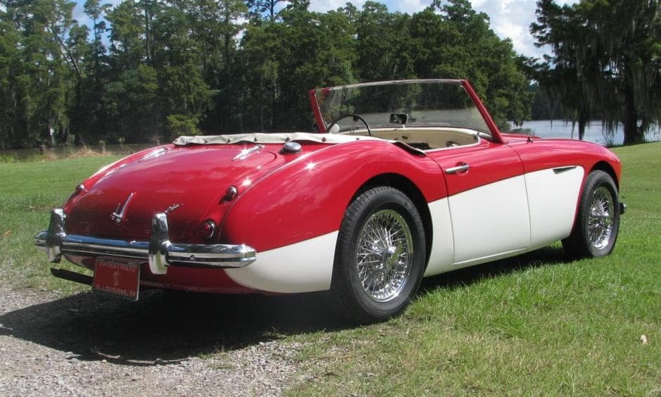 1958 Austin-Healey 3000 sold for $31,000
