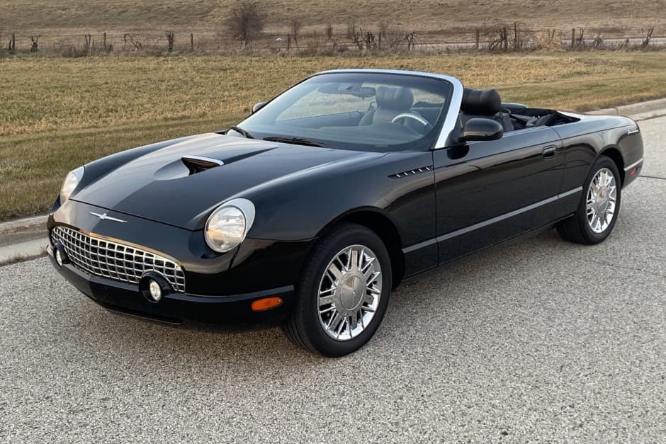 2002 Ford Thunderbird (2002-2005) sold for $52,151