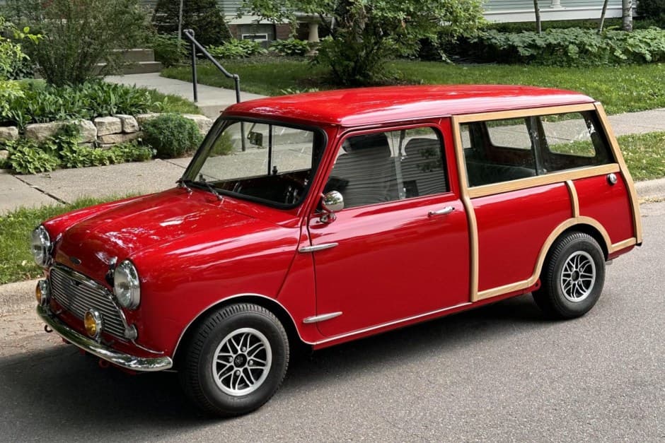 1961 Mini Mk I & Mk II sold for $26,500