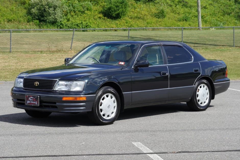 1995 Toyota  sold for $11,250