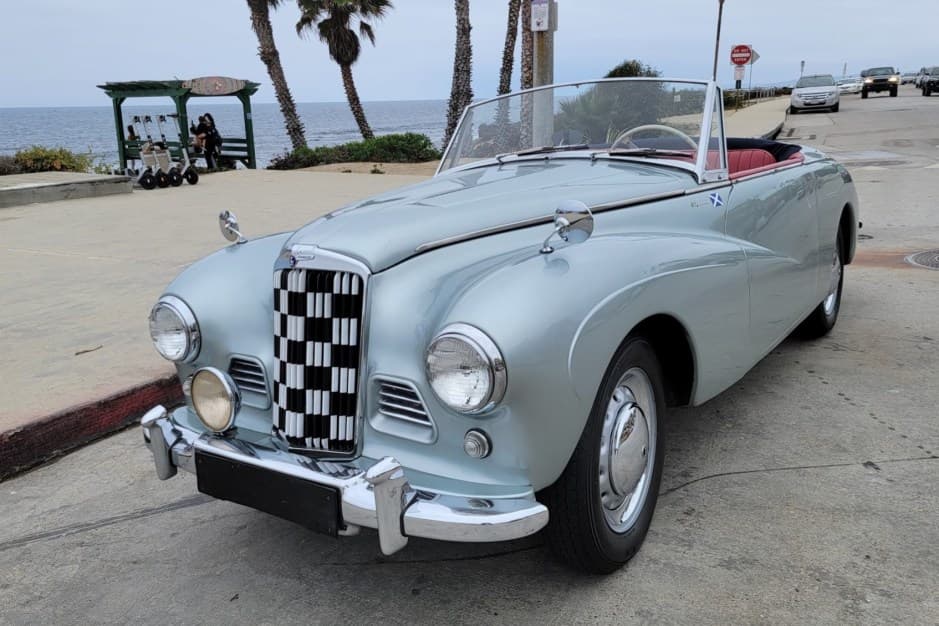 1954 Sunbeam Alpine sold for $49,250