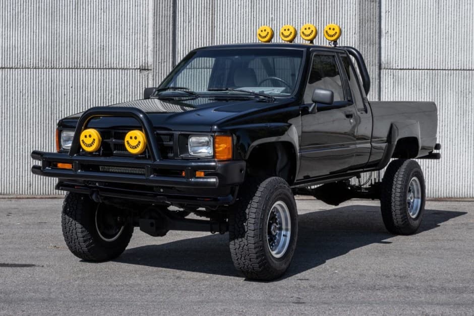 1985 Toyota Pickup (N50/N60/N70 1984-1988) sold for $21,985