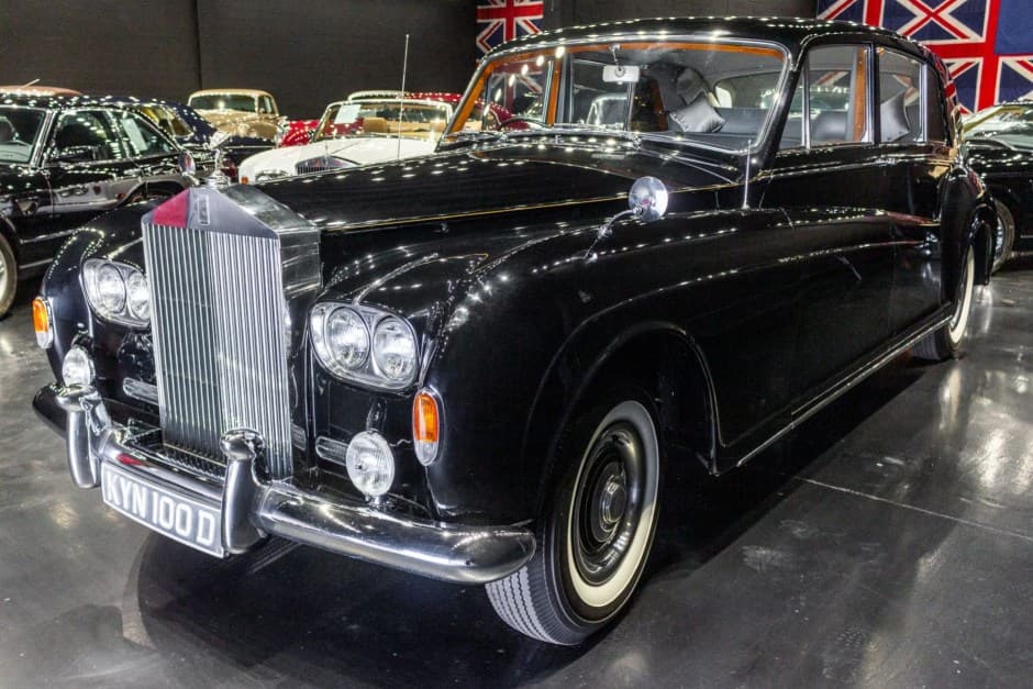 1966 Rolls-Royce Silver Cloud & Phantom V sold for $70,000
