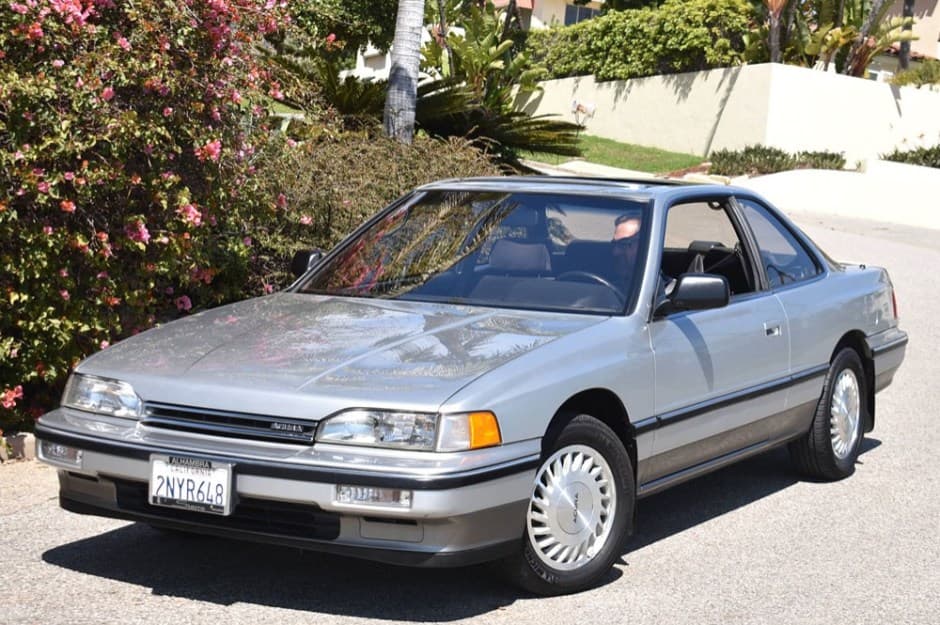 1989 Acura Legend sold for $9,000
