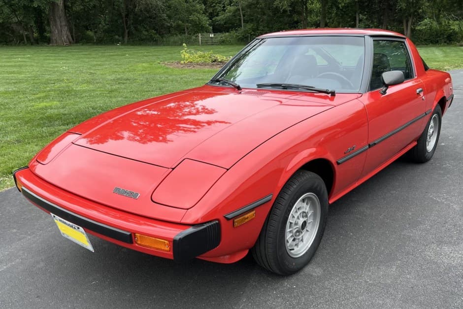 1979 Mazda RX-7 FB sold for $8,100