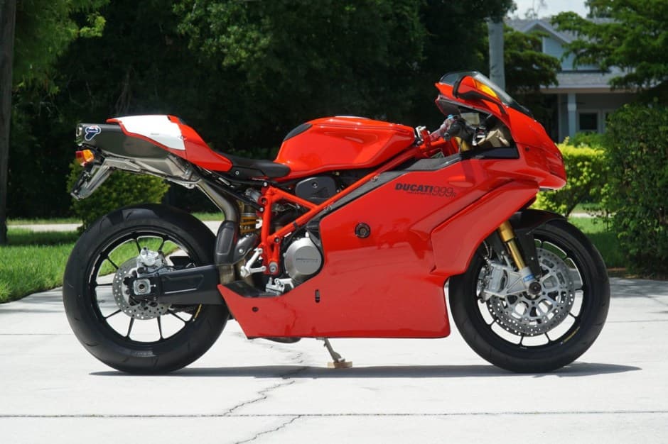 2005 Ducati 999 sold for $15,999