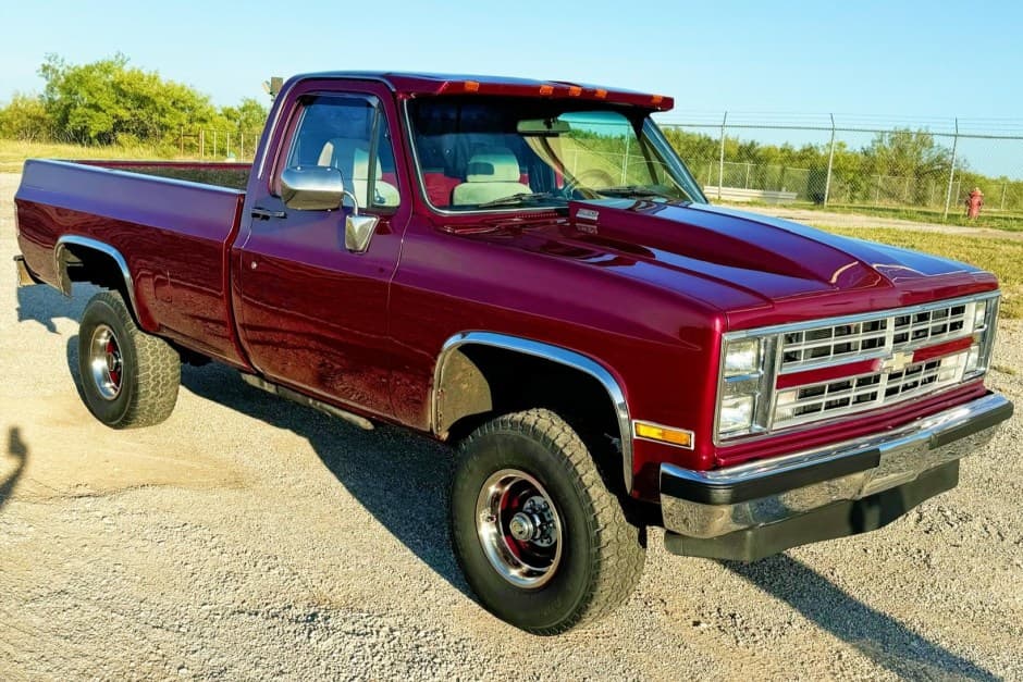 1983 Chevrolet C/K (1973-1991) sold for $8,000