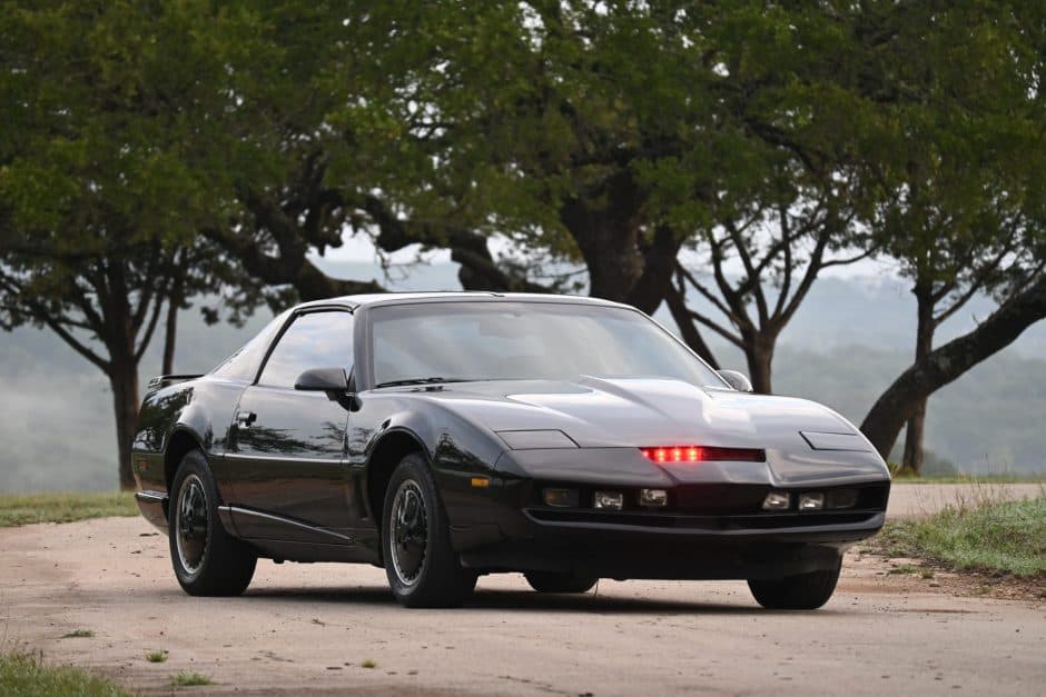 1992 Pontiac Firebird (1982-1992) sold for $31,500
