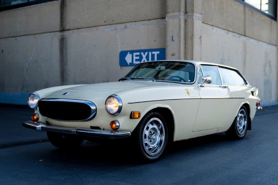 1972 Volvo 1800ES sold for $11,750