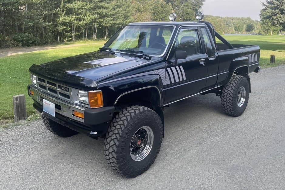 1986 Toyota Pickup (N50/N60/N70 1984-1988) sold for $19,500