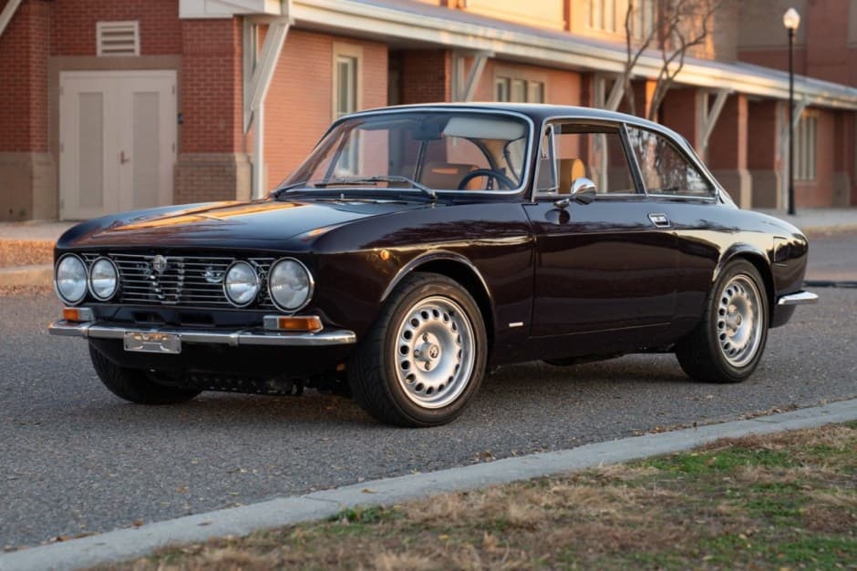 1973 Alfa Romeo 105/115 Series Coupe sold for $140,000