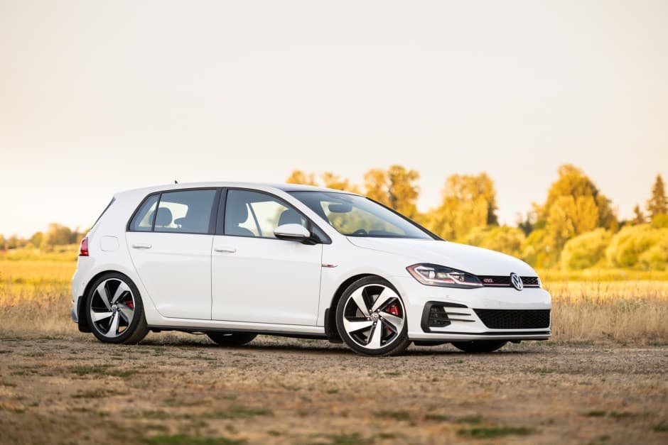 2020 Volkswagen GTI Mk7 sold for $21,000