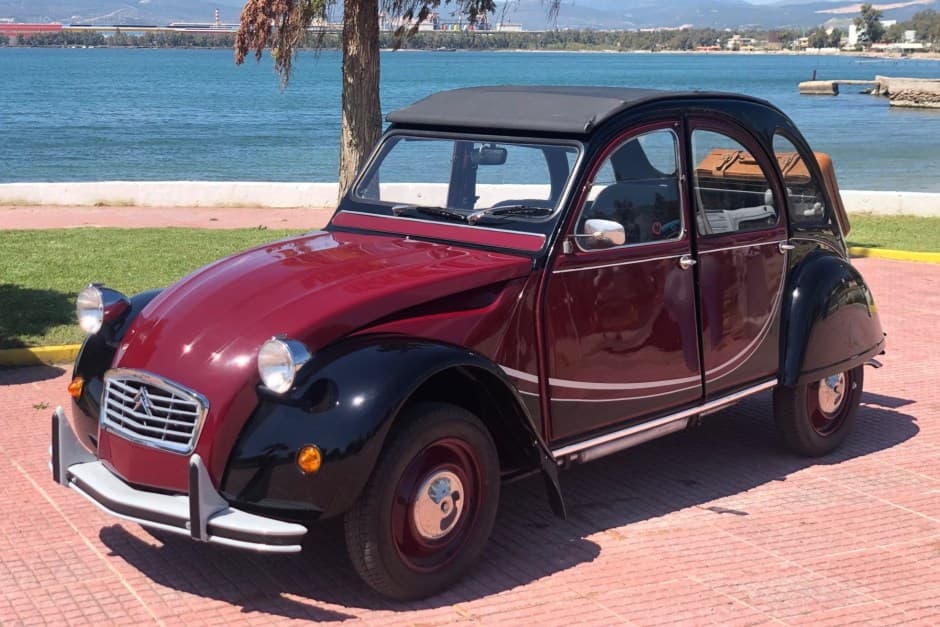 1983 Citroen 2CV sold for $13,500