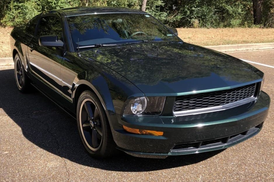 2008 Ford Mustang S197 2005-2014 sold for $24,000