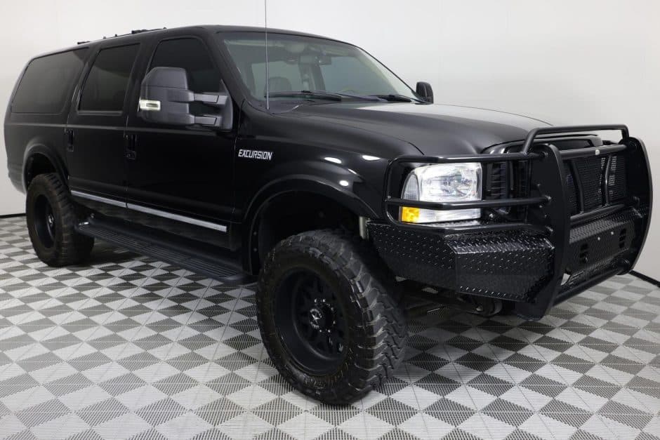 2002 Ford Excursion sold for $66,000