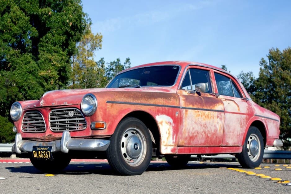 1967 Volvo Amazon sold for $6,555