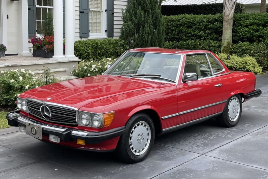 1985 Mercedes-Benz R107 SL sold for $33,000
