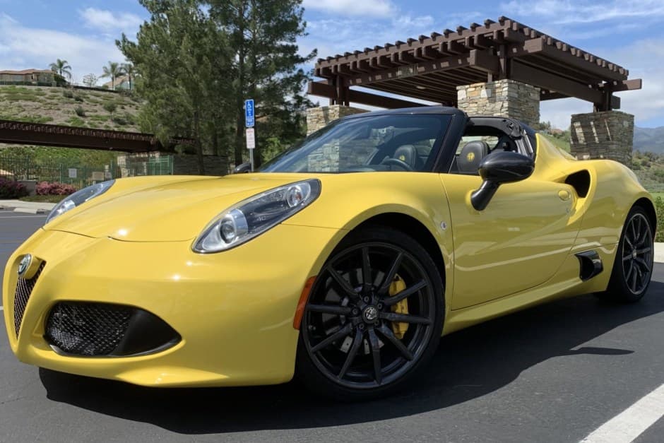 2016 Alfa Romeo 4C sold for $38,500