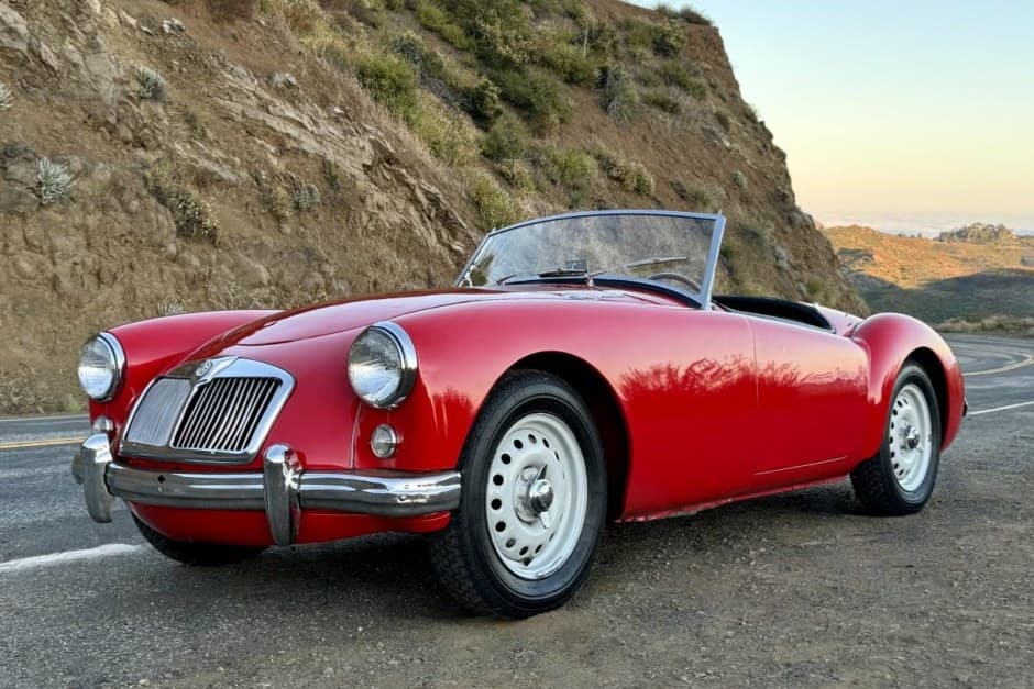 1959 MG MGA sold for $32,250