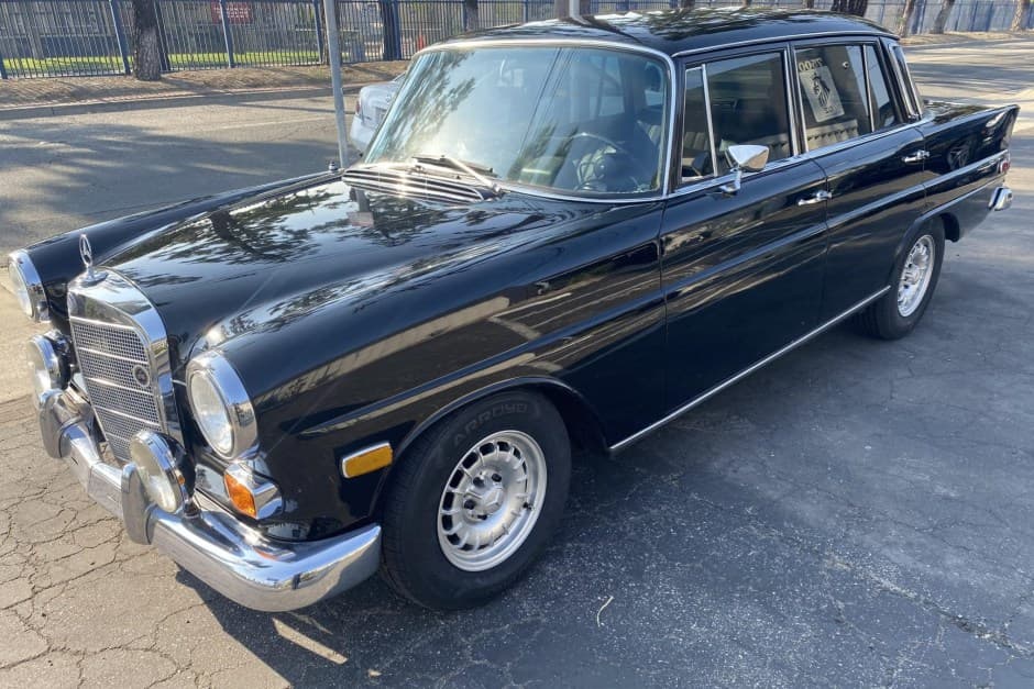 1968 Mercedes-Benz W110 sold for $7,100