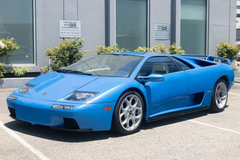 2001 Lamborghini Diablo sold for $407,600